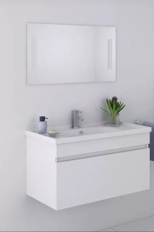 PLAIN WHITE CABINET